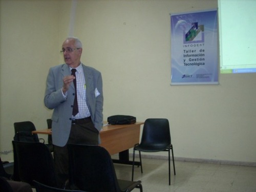Dr.C. Néstor del Prado